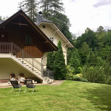 Ciklamen Apartment